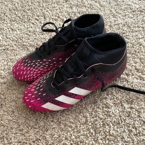 Soccer Cleats - Girls